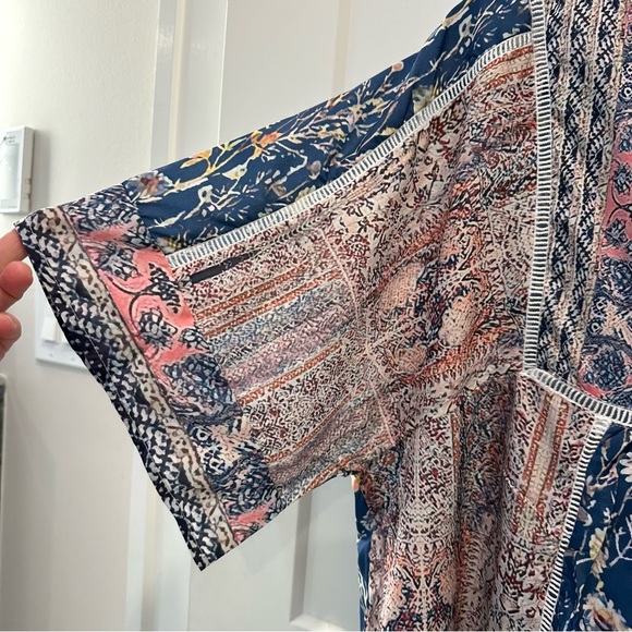 MISSLOOK Women's Colorful Floral V Neck Short Sleeve Blouse Size 3XL - Picture 3 of 8